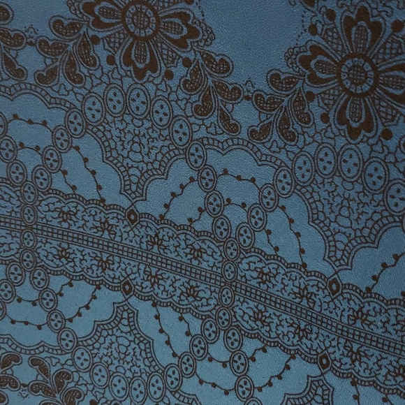 LOFT Petite Blue and Black tank - Picture 6 of 8